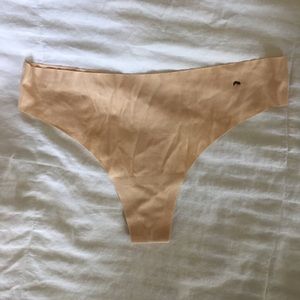 NWOT Me Undies Thong